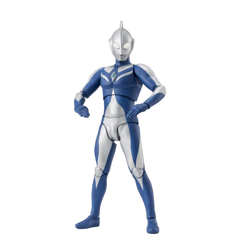 shfiguarts-ultraman-cosmos-luna-mode-bandai-spirits-1