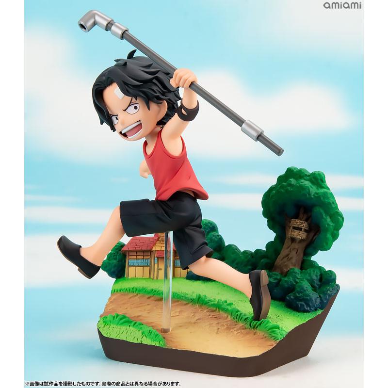 Megahouse G.E.M. Series One Piece Portgas D. Ace RUN! RUN! RUN! Figure