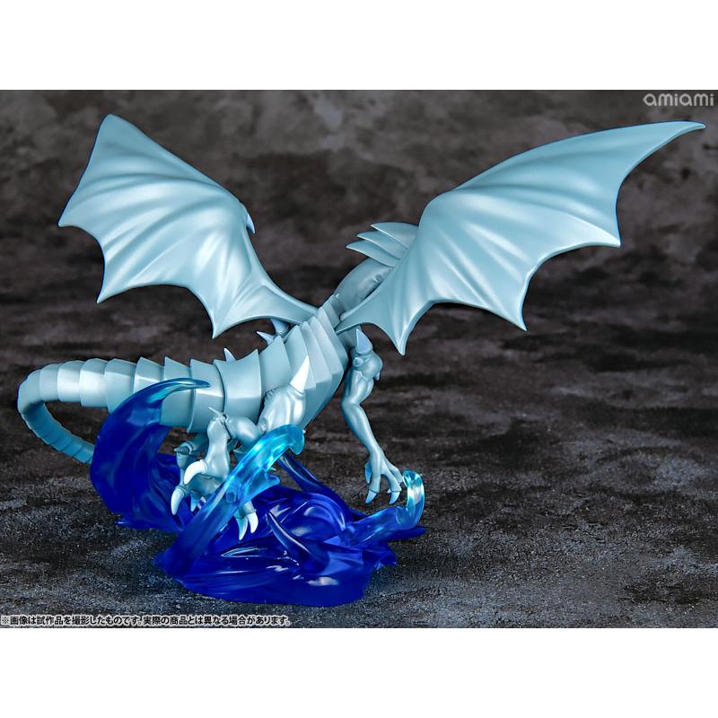 Figura Megahouse MONSTERS CHRONICLE Yu-Gi-Oh! Duel Monsters Blue-Eyes White Dragon