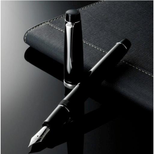 Pilot Fountain Pen Custom Heritage 912 Black Medium Soft FKVH-2MR-B-SM