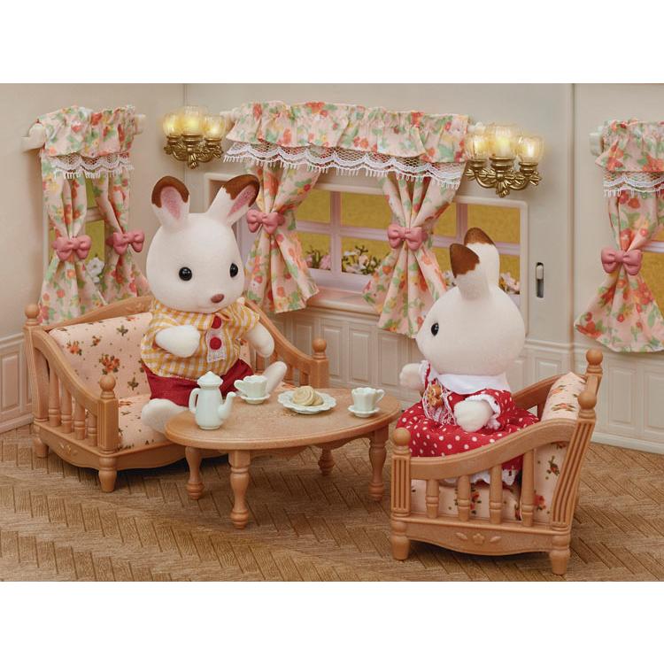 مجموعة أباجورة/ستارة من Sylvanian Families Gl+5447