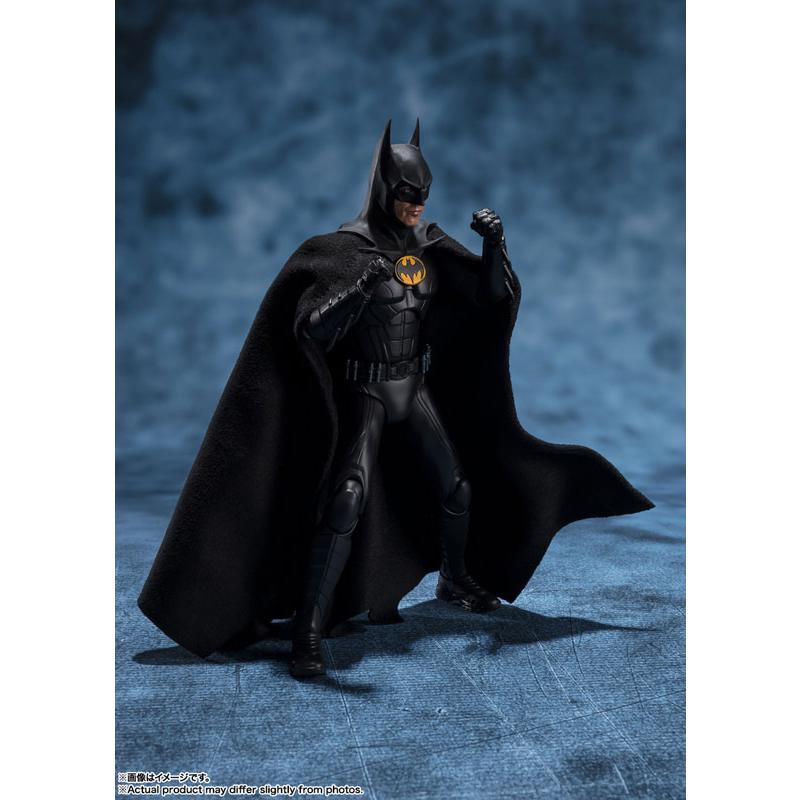 SHFiguarts Batman (הפלאש) BANDAI SPIRITS